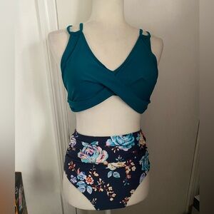 NWOT. CUPSHE 2PCS .SWIMSUIT.